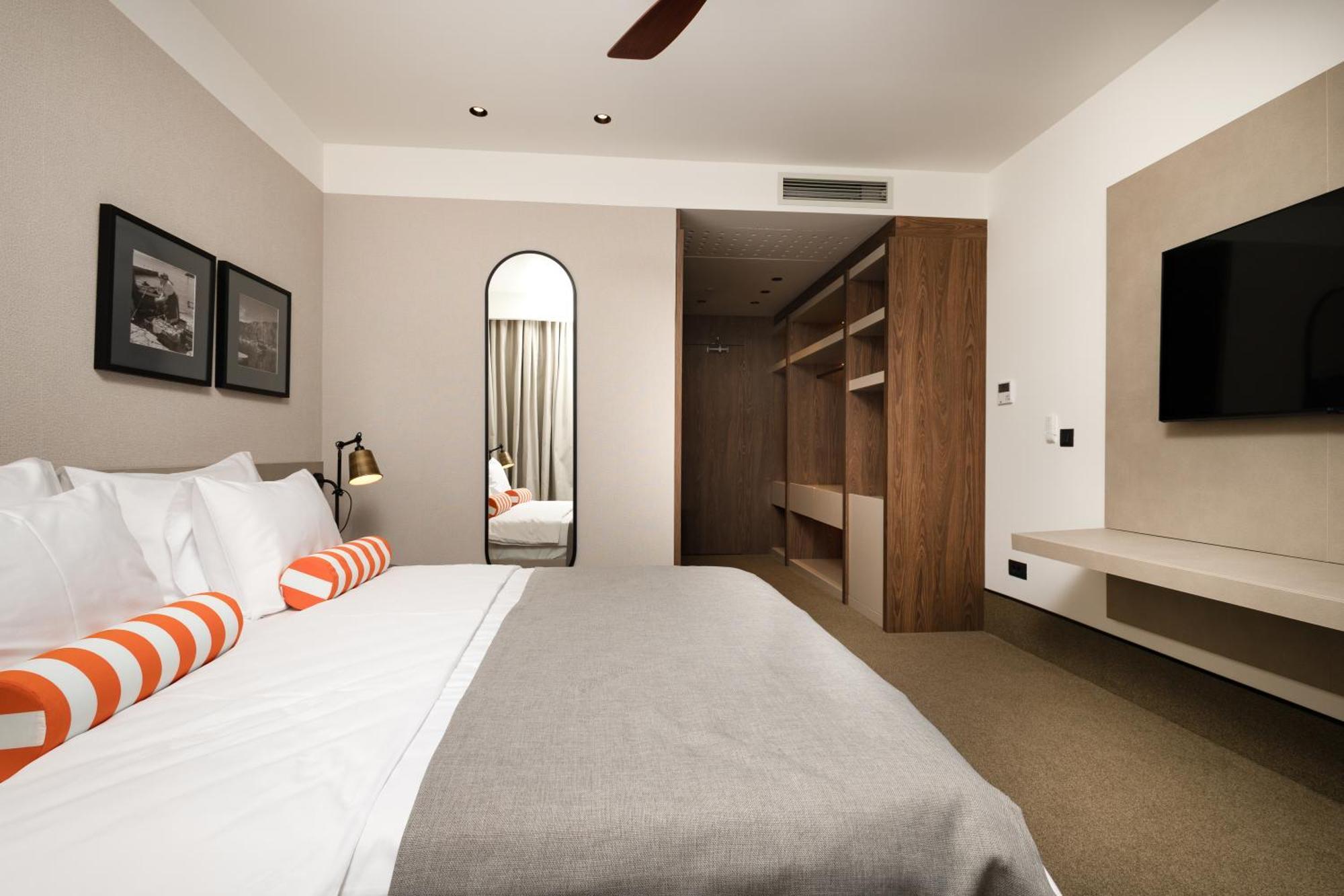 Infinity Hotel & More Budva Exterior foto