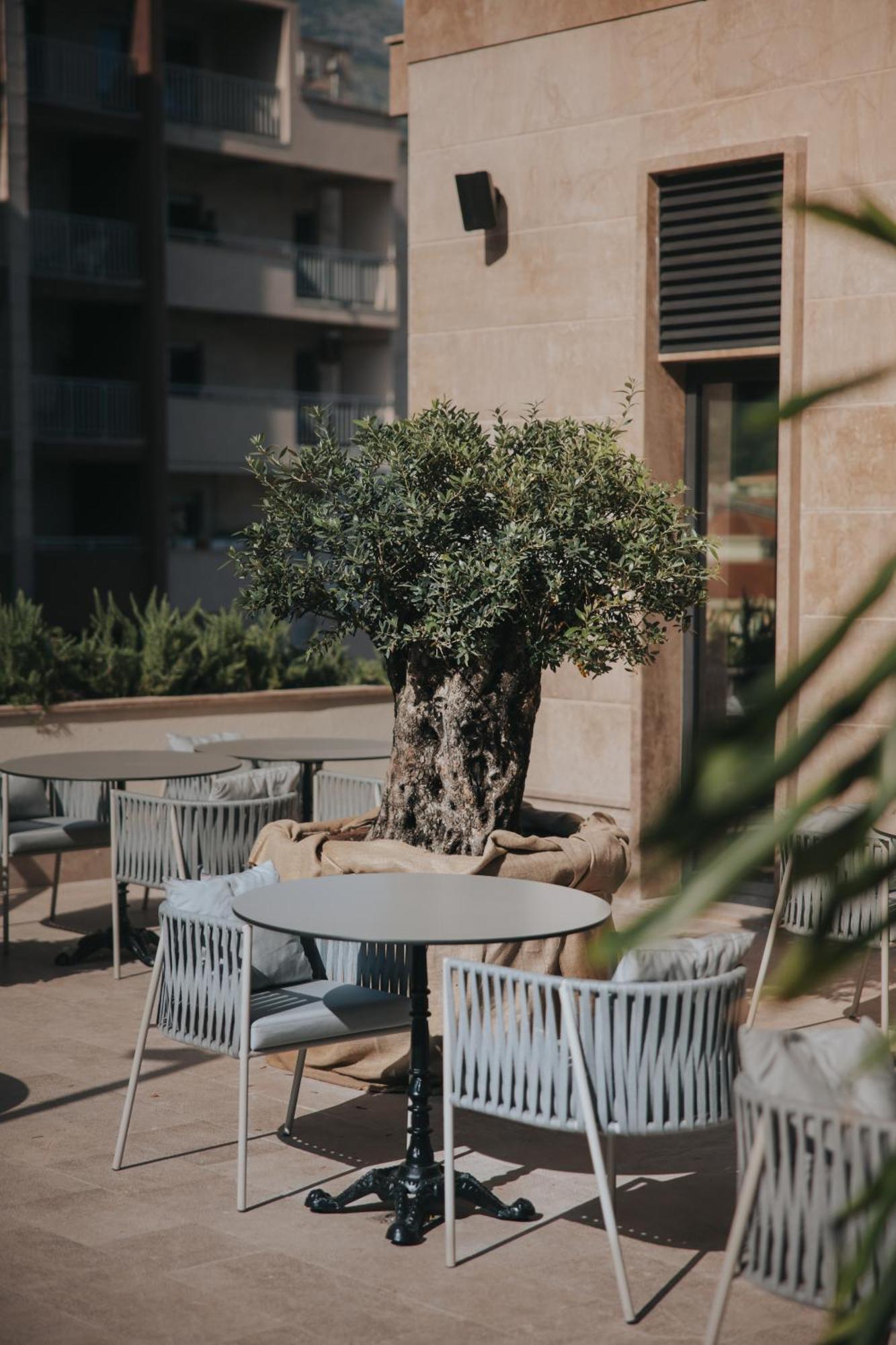 Infinity Hotel & More Budva Exterior foto
